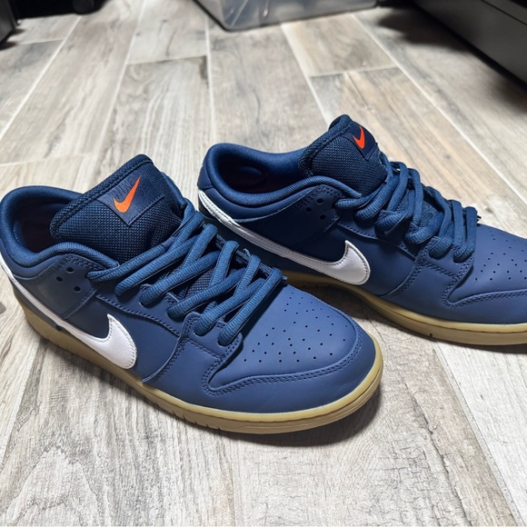 Nike SB Dunk - Navy/White/Gum - Picture 4 of 5
